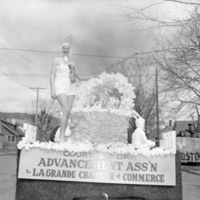 1957 Parade, Spring Float 5