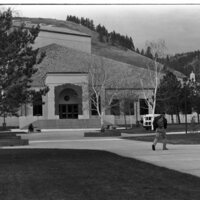 1991 Students, Walking 51