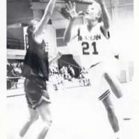 1992 Women's Basketball Action 2