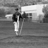 1986 Baseball Player, Raking 02