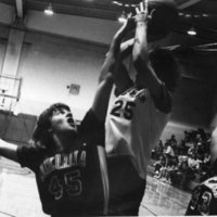 80's Women's Basketball Action 5-2
