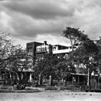 Manila, Manila Hotel 1