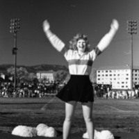 1977 Cheerleaders 14