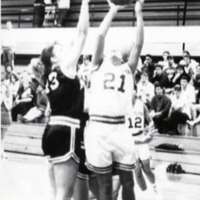 1992 Women's Basketball Action 4