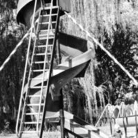 1974 Children Play Outdoors 02