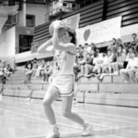 1988 Women's Basketball Action, Oregon Tech at EOSC 03
