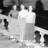1949 Homecoming Queen 3-2