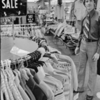 1974 Shopping, Student C 02