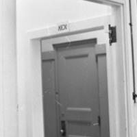 1974 Placement Placard Joke 01