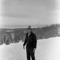 1981 Outdoor Program, Hiker 04