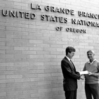 1986 Check Presentation, United Way 06