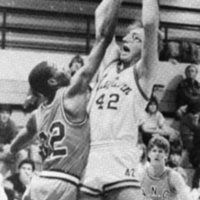 1983 Men's Basketball Action 08
