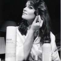 80's Theatre, Prop Makeup