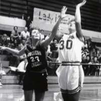 1992 Women's Basketball Action 1
