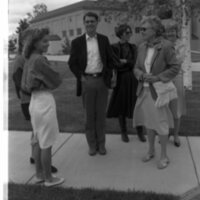 1990 Loso Hall Dedication, Guests 09