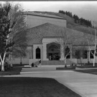 1991 Students, Walking 48