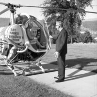 1967 Summer Graduation, Guest Arrival 06