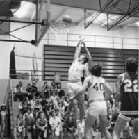 1977 Basketball Action 01