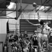 1977 Basketball Action 05