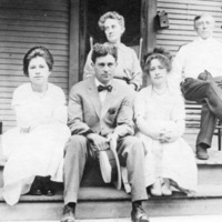 Reuter Group-Y, Porch