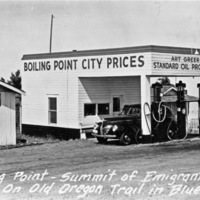 Cabbage Hill, Gas Station