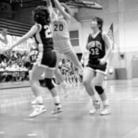 1988 Women's Basketball Action, Oregon Tech at EOSC 27