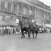 La Grande Parade, U.P. 4