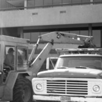1981 Hoke Hall Entrance Construction 03