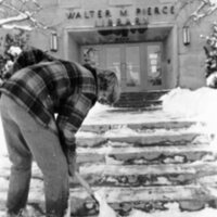 1974 Student, Shoveling Snow 12