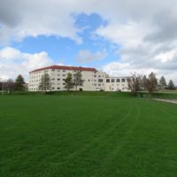 Dorian and Hunt Hall 82
