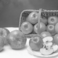 Cove, Apples
