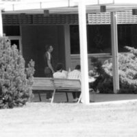 1986 Students, Outdoors in August 06