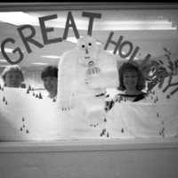 1990 Employees, Christmas Decorations 01