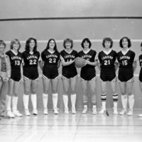 1981 Women's Basketball, January Team Photos 03