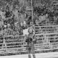 1975 Cheerleaders 01