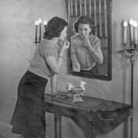 Reuter Group-U, Woman 1