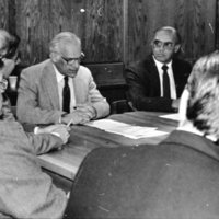 1987 Meeting, Signing 01