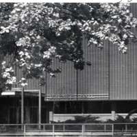 1977 Badgley Hall Entrance 1