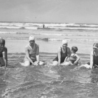 Reuter Group-XX, Beach 8