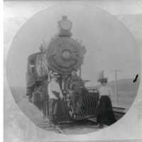 1900+/- Oregon, Locomotive