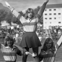 1977 Cheerleaders 05