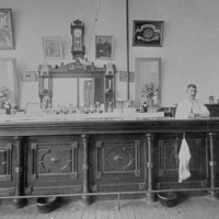 La Grande, Foley Hotel Bar 2