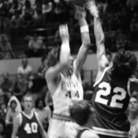 1977 Basketball Action 03