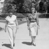 1986 Employees, Walking 04
