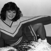1985 Football Cheerleaders 03