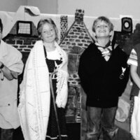 1987 Ackerman Elementary School, Skit 09