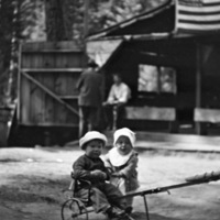 Reuter Group-QQ, Children 2