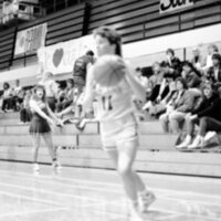 1988 Women's Basketball Action, Oregon Tech at EOSC 05