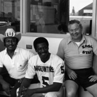 1982 Football, Havan Jones Going Pro 13