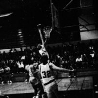 1985 Men's Basketball, EOSC vs. LCSC 02